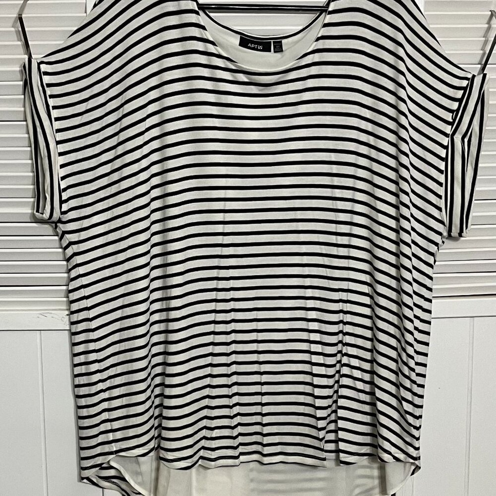 High-Lo Black and White Striped with a split bottom back, 2X , APT. 9